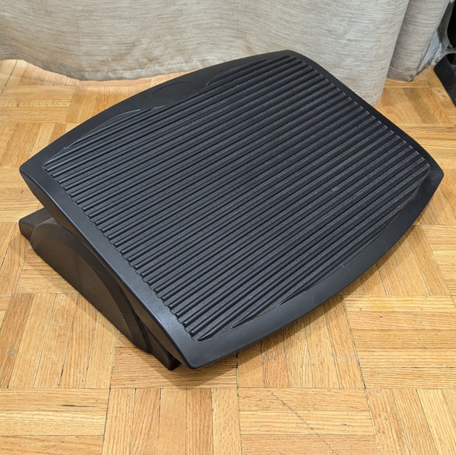 Desk Foot Rest Footrest with Adjustable Angle Positions Ergonomi