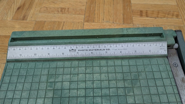 Vintage Small 12 X 12" School Teacher Photo Paper Trimmer Cutter - photo 3