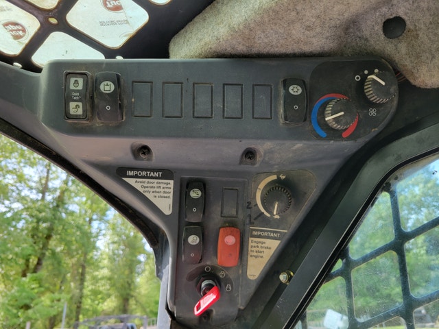john deere skid steer - photo 2