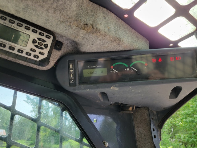 john deere skid steer - photo 4