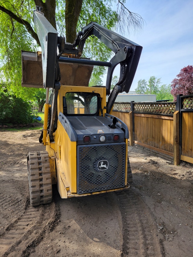 Skid steer - photo 3