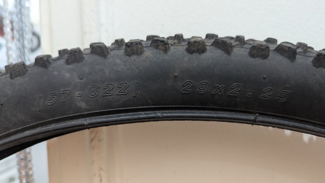 29x2.25 Used Bicycle Bike Tire and Tube (57-622) - photo 3