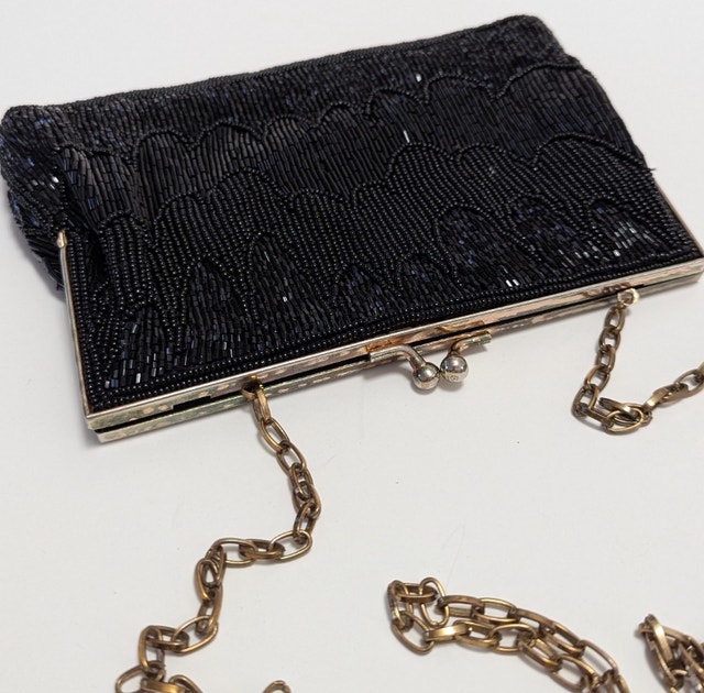Vintage Black/Gold Bugle Glass Beaded Pouch Purse - photo 2