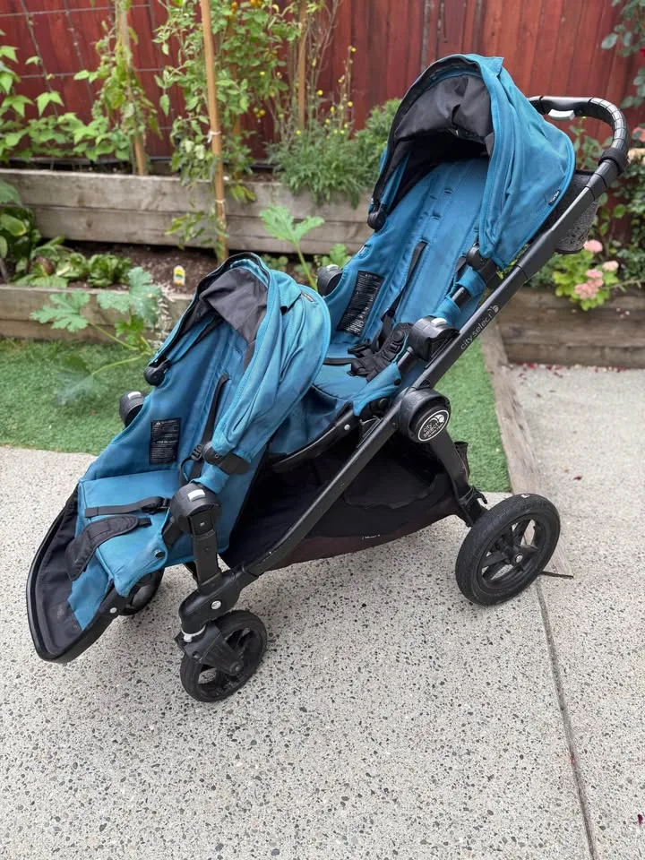 City Select Double Stroller by Baby Jogger in teal image indicator(2)