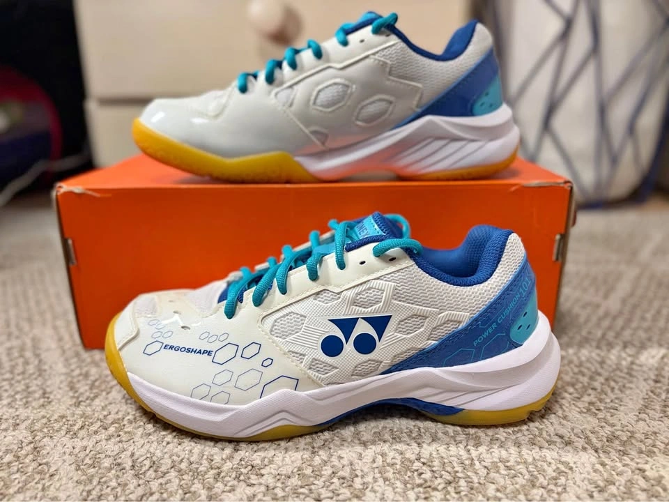 Yonex Power Cushion 101