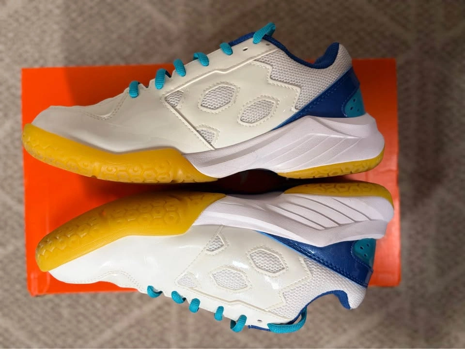 Yonex Power Cushion 101 - photo 3