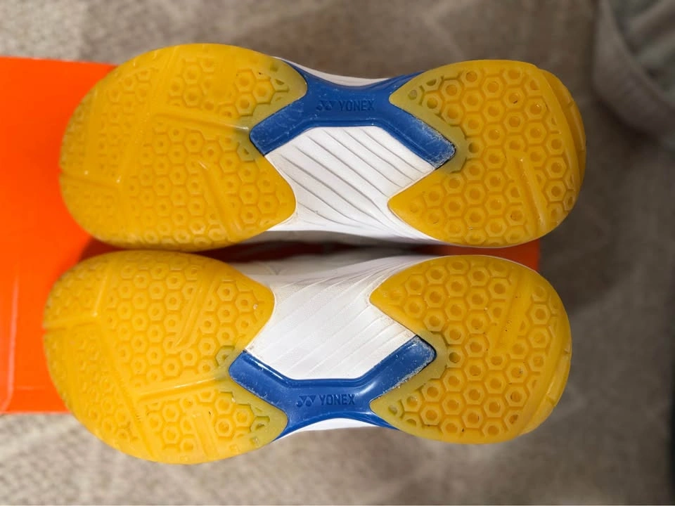 Yonex Power Cushion 101 - photo 5