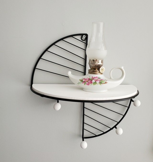 Decorative Display Shelf with Hooks - photo 3