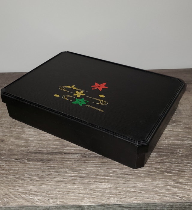 SECTIONAL TRAY - JAPANESE BENTO Lunch Box - MEDIUM - photo 2