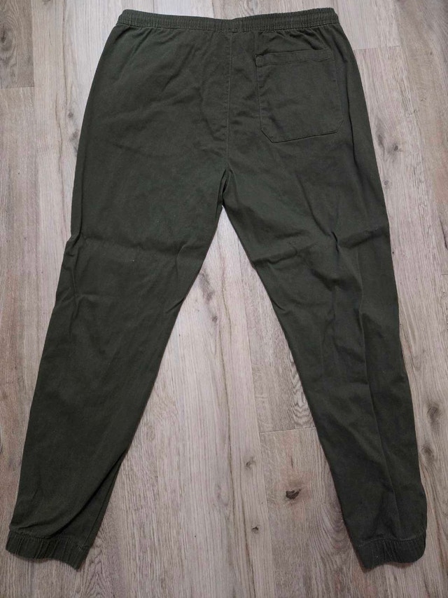 Urban Man Dark Green Joggers (Brand New) - photo 2