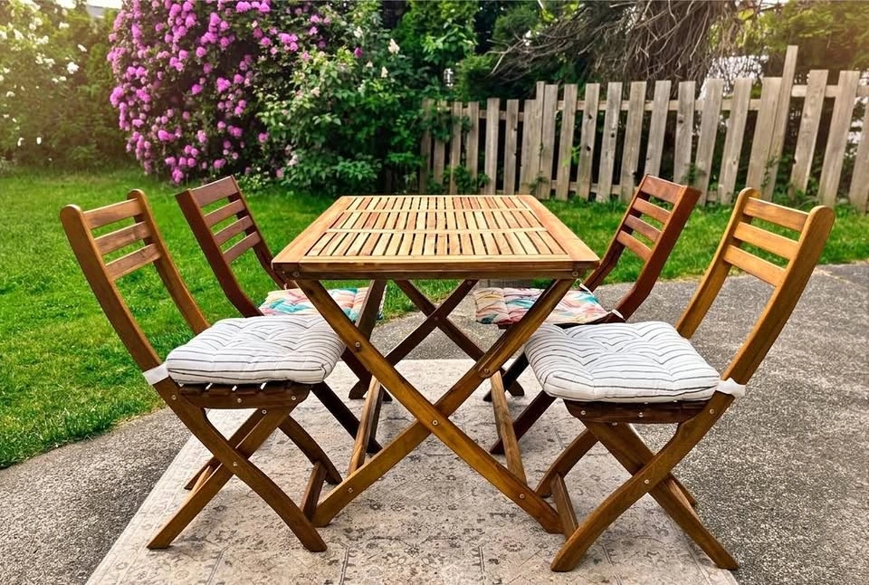 Hardwood Patio Set w/ 4 Folding Chairs & Table