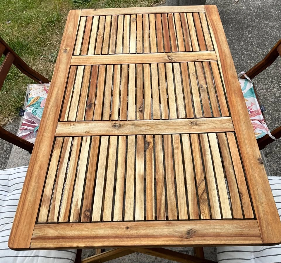 Hardwood Patio Set w/ 4 Folding Chairs & Table - photo 5