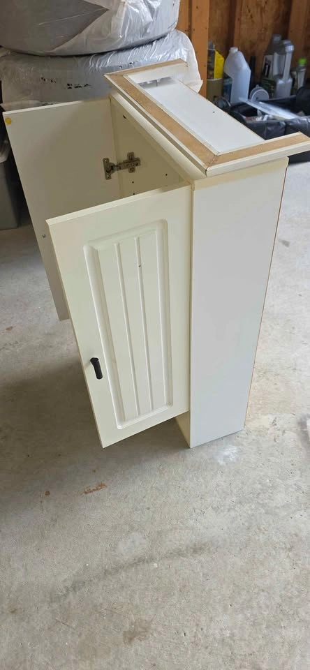 White 2-Door Storage/Medicine Cabinet - photo 2