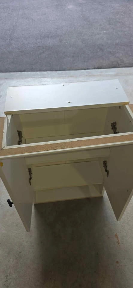 White 2-Door Storage/Medicine Cabinet - photo 4