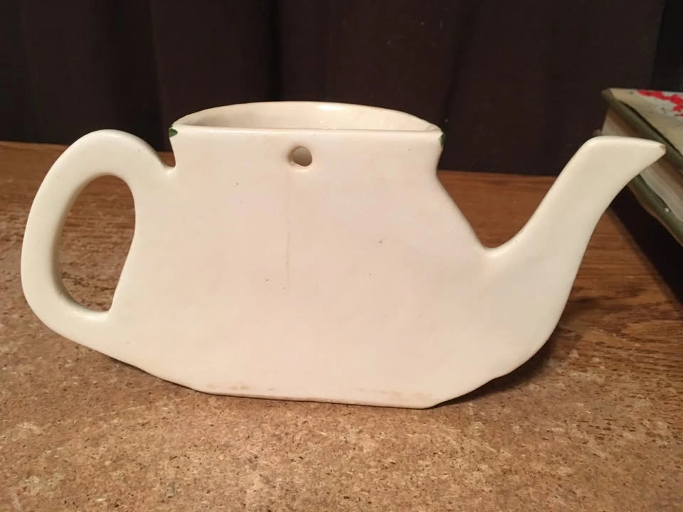 VINTAGE TEAPOT CERAMIC WALL POCKET BLUE FLOWER GREEN TRIM AND LE - photo 2