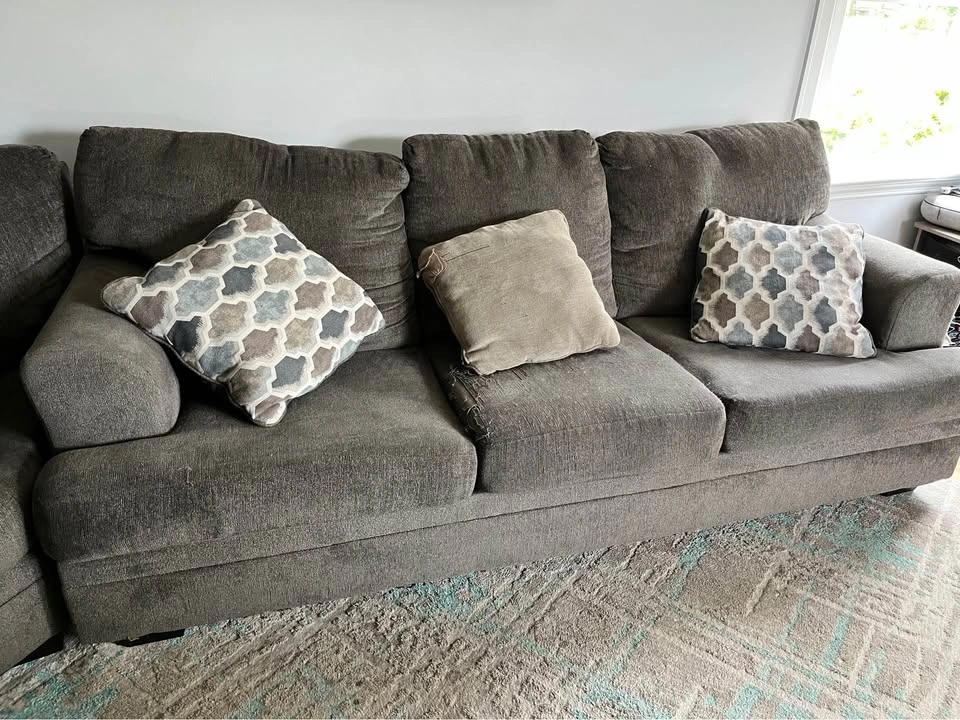 Ashley Furniture Sectional Sofa - photo 4