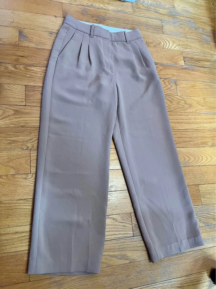 Aritzia Wilfred Effortless Pants (size 4)
