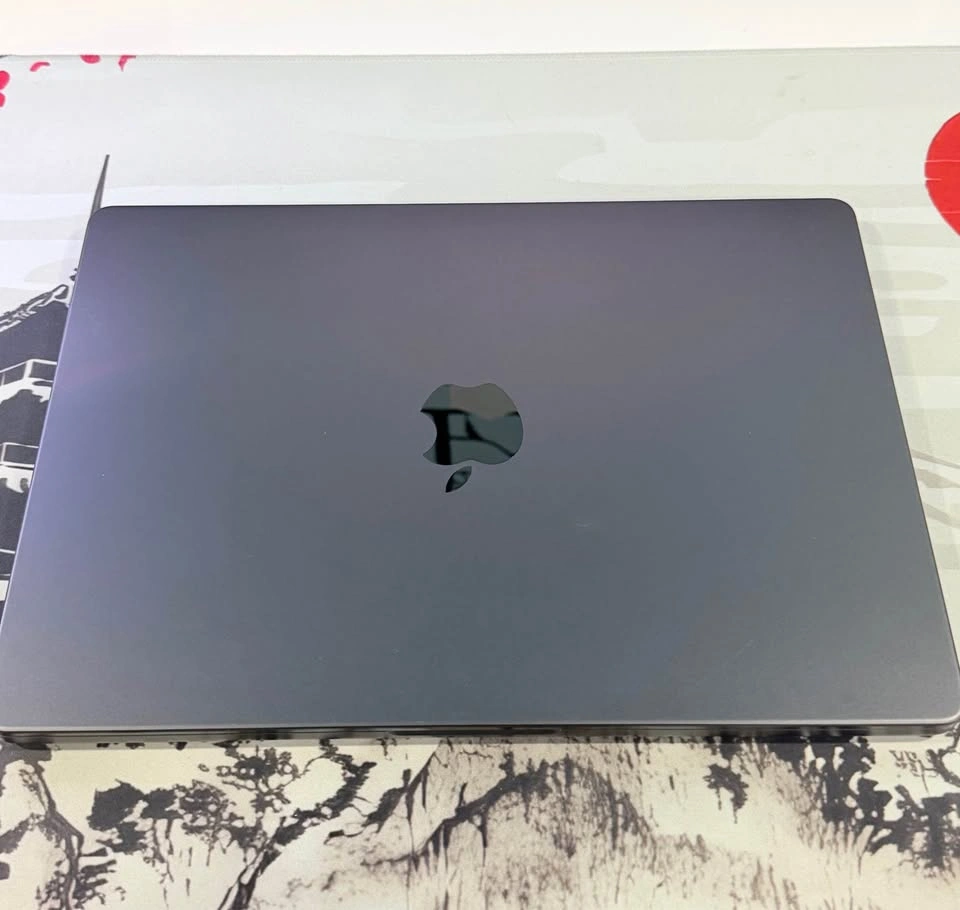 14” MacBook M3 Pro - photo 2