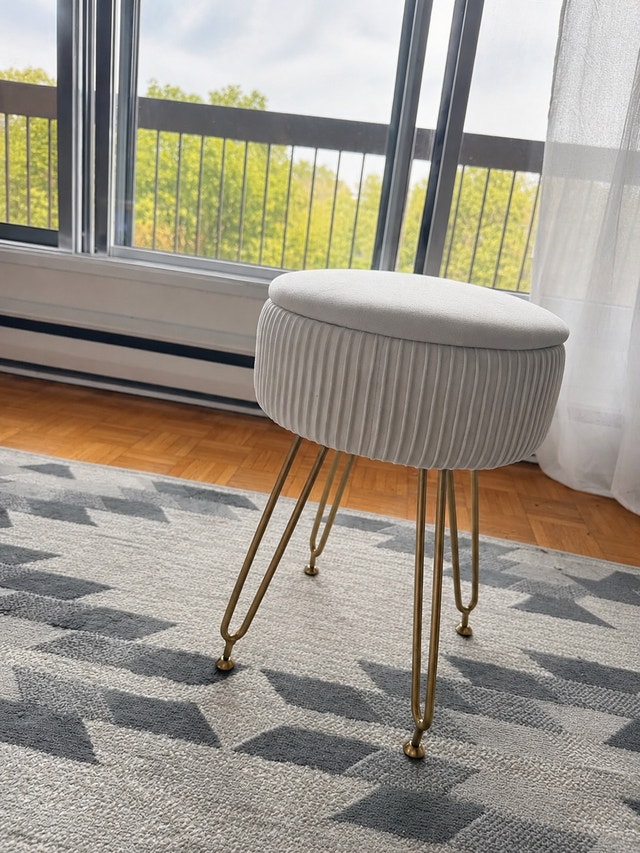 Storage Ottoman / Decorative Stool