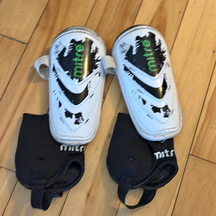 Soccer shin pads