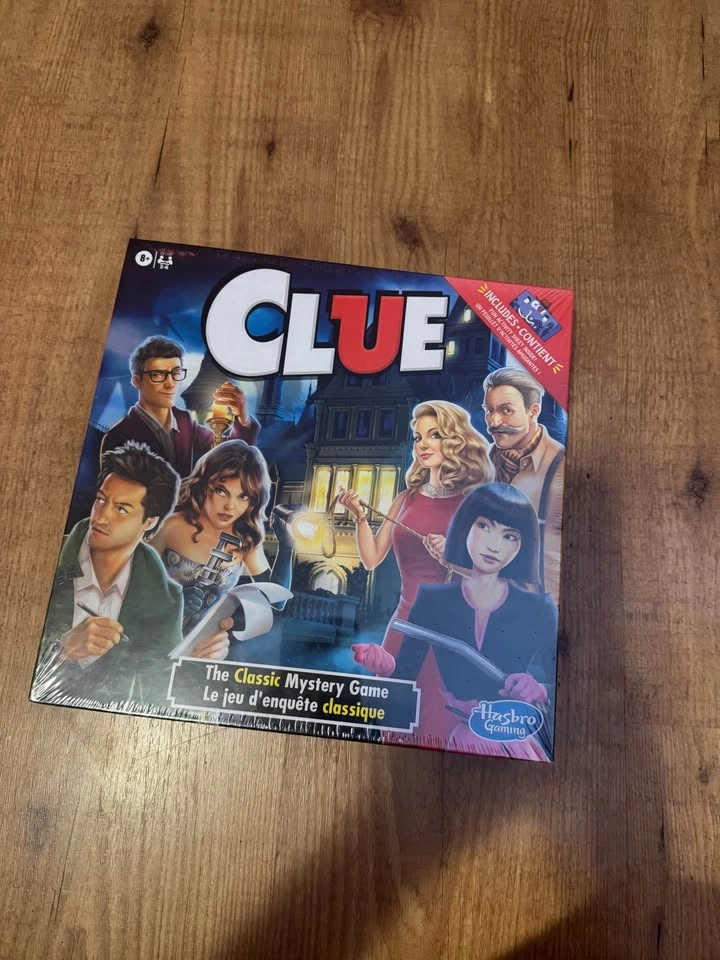 Unopened Board Game "Clue" - photo 2