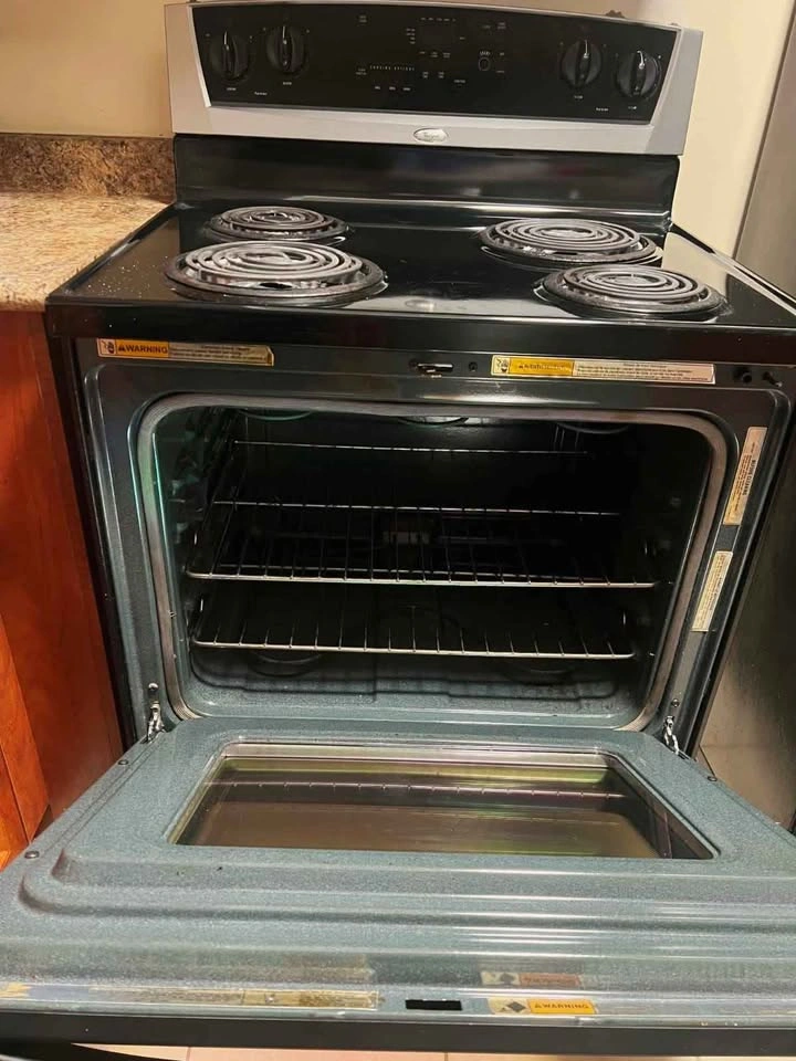 Whirlpool Oven - photo 4