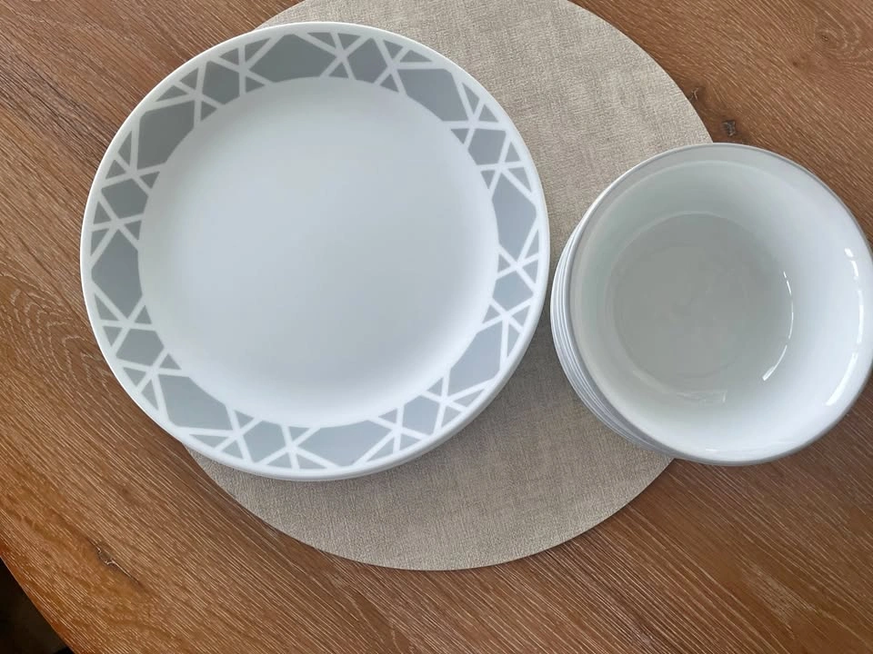 Corelle Vitrelle Dinnerware Set – 8 Plates + 6 Bowls | Moving Sa