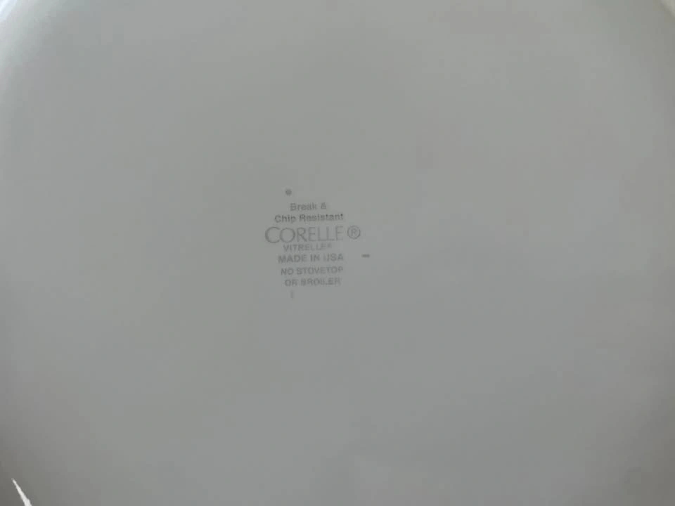 Corelle Vitrelle Dinnerware Set – 8 Plates + 6 Bowls | Moving Sa - photo 4