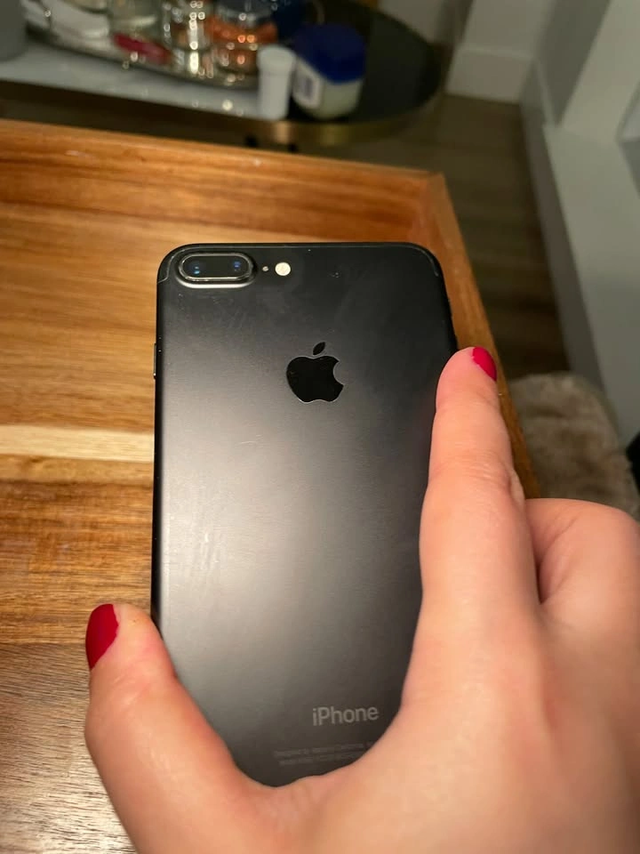 iPhone 7 Plus — Matte Black - photo 3