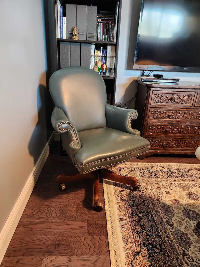 Drexel Heritage Leather Chair