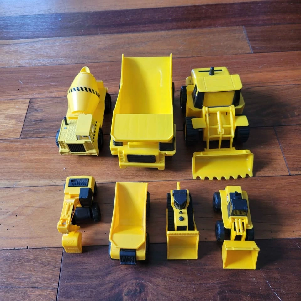EEUC Construction Vehicles - photo 2