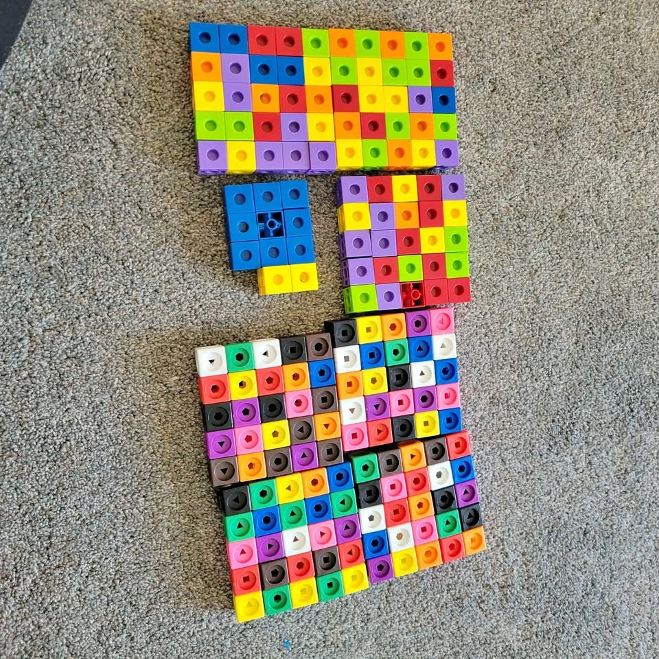 EEUC Math Linking Cubes
