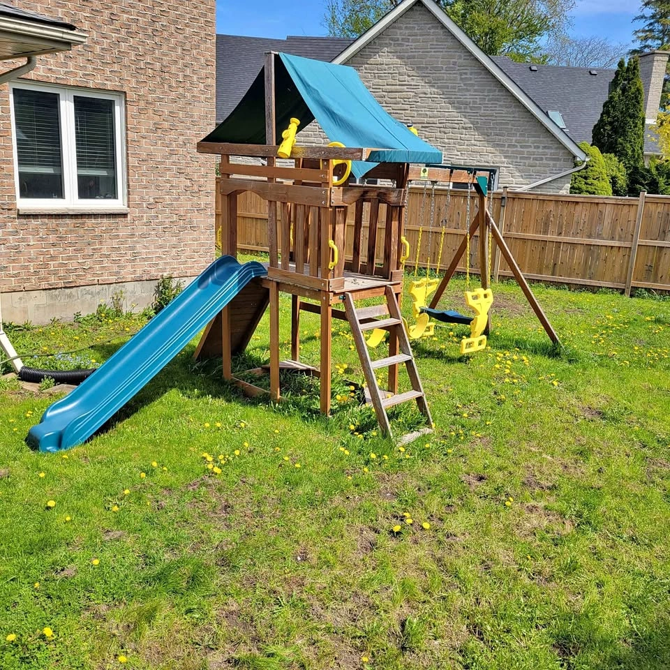 EEUC wooden playset 5 yrs old
