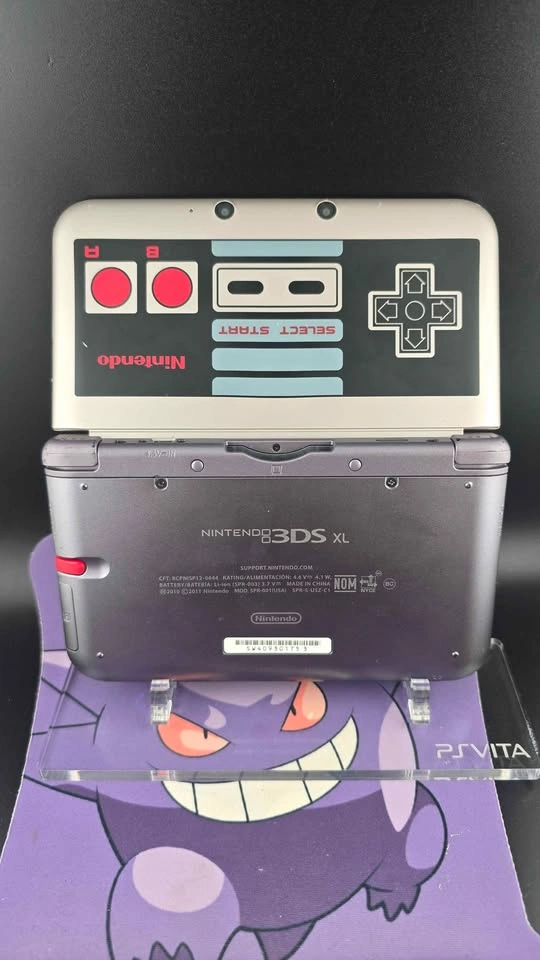 Nintendo 3DS XL NES Edition 128gb Modified - photo 2