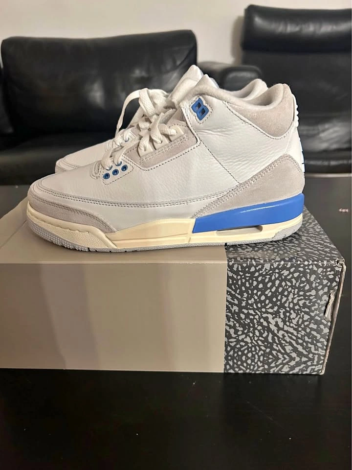 AIR JORDAN 3 RETRO (GS) size 5y