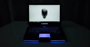 Alienware 15 R2 Gaming Laptop - photo 2