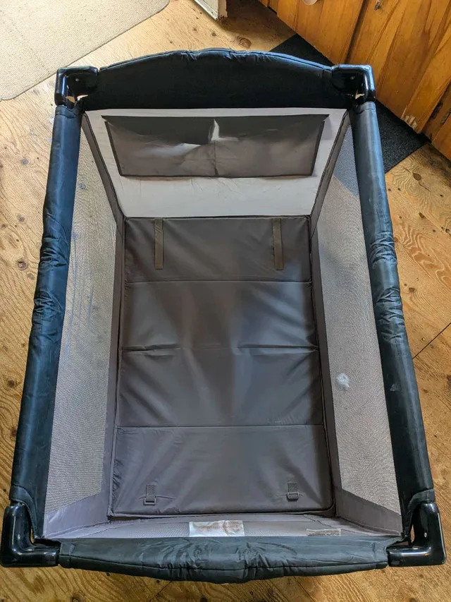 Avalon Playpen *Barely Used*      *Like Brand New* image indicator(3)