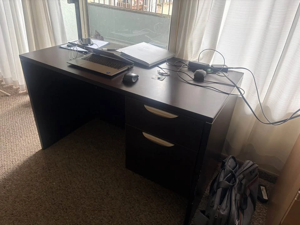 Office desk, reading table - photo 2