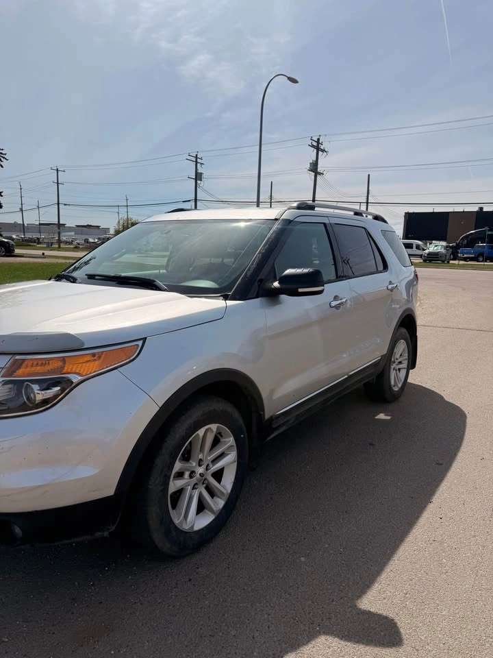 2014 Ford Explorer XLT - photo 5
