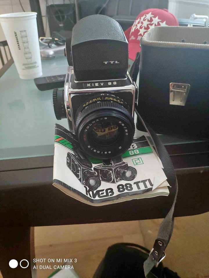 USSR 6x6 Kiev-88 Medium Format Camera w/ MC Volna-3 80mm Lens