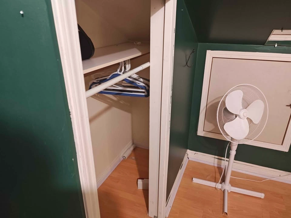 1 Bed 1 Bath - Apartment - photo 4