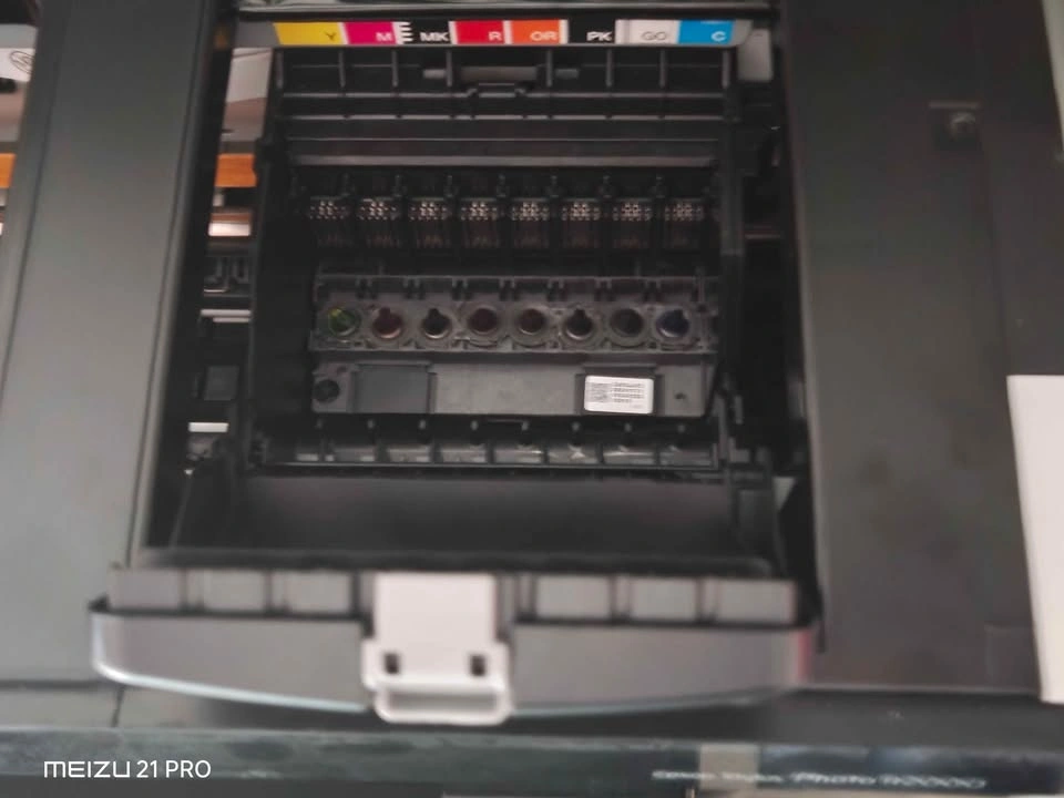 Epson Stylus Photo R2000 Printer with 3 Trays (Card/Disc/Insert) - photo 3