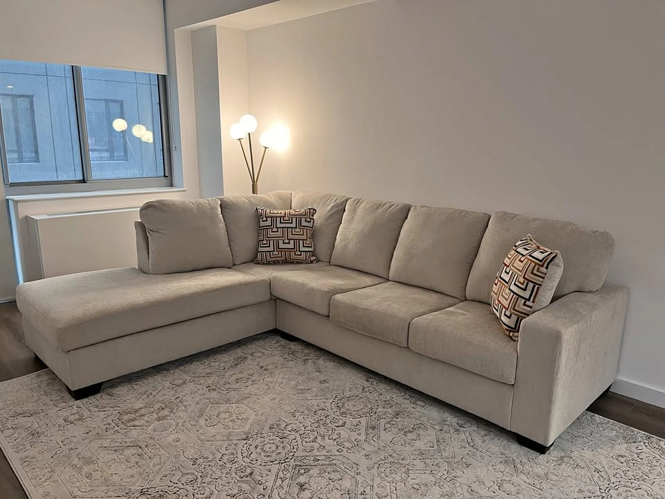 Sofa, Rug & Lamp Bundle