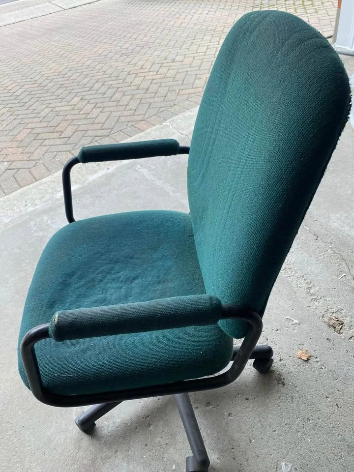 Office chair - photo 3