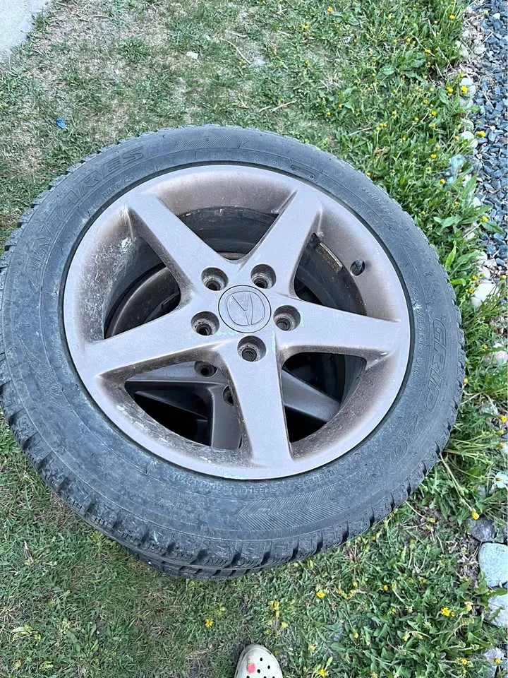 205 55 R16 WINTER TIRES ON ORIGINAL ACURA RIMS thumbnail