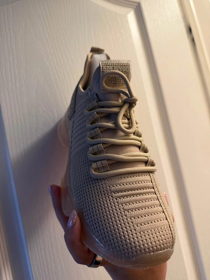 Steve Madden Sneakers - Size 10 - Brand New - photo 2