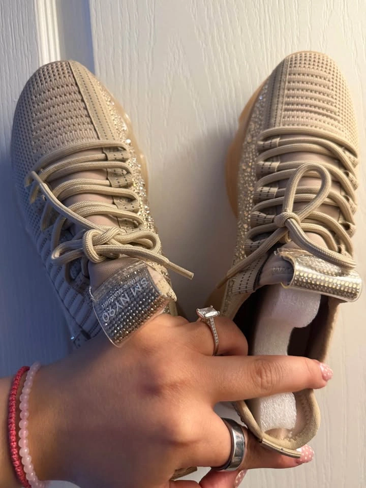 Steve Madden Sneakers - Size 10 - Brand New - photo 4