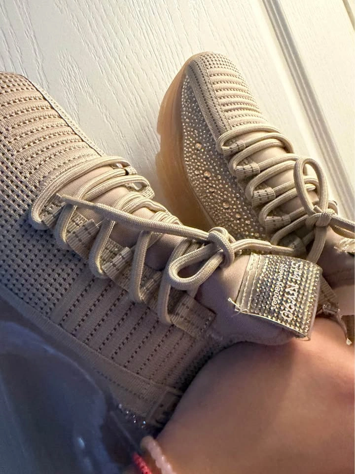 Steve Madden Sneakers - Size 10 - Brand New - photo 5