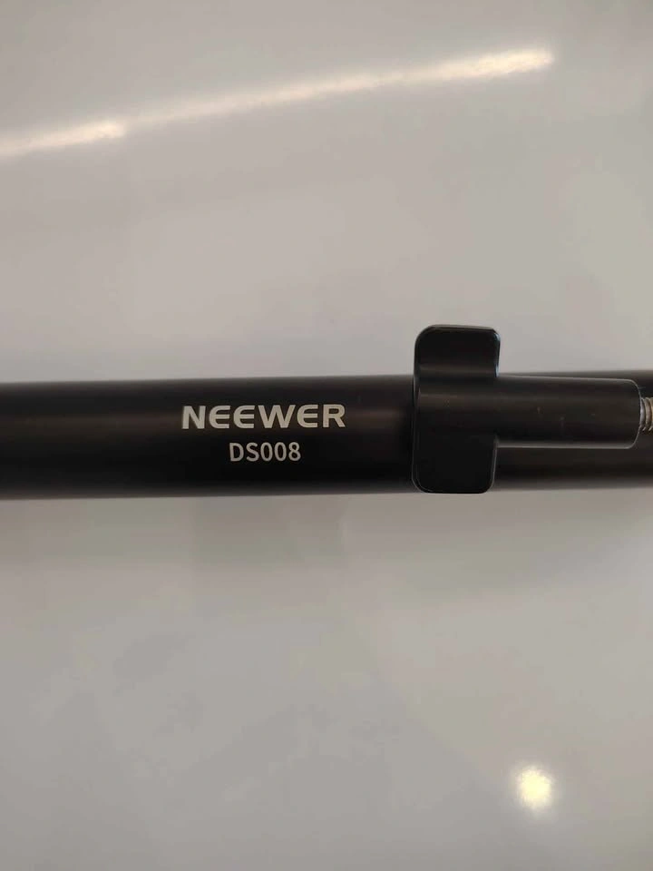 Neewer DS008 Adjustable Phone Mount / Holder Arm – Like New - photo 2