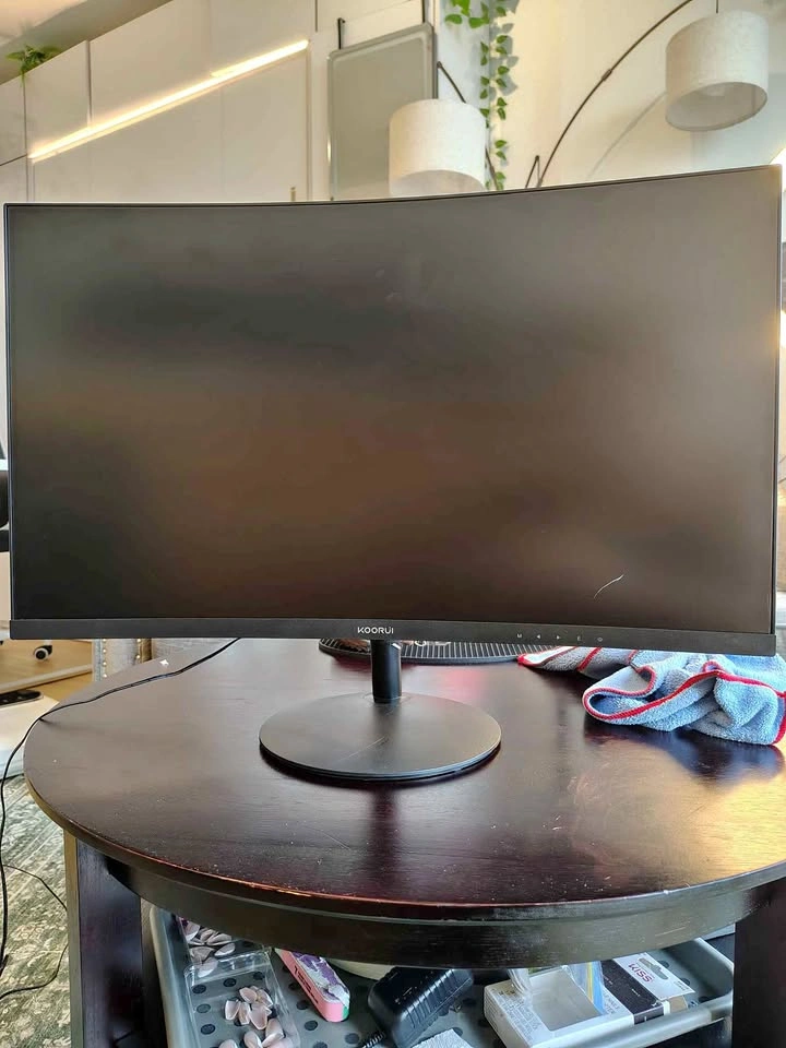 Koorui 27-inch Curved Gaming Monitor